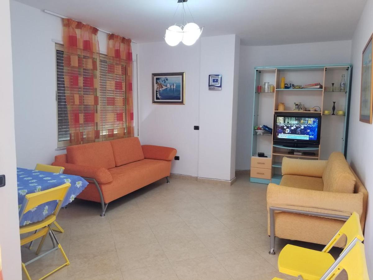 Dea Apartment Драч Екстериор снимка